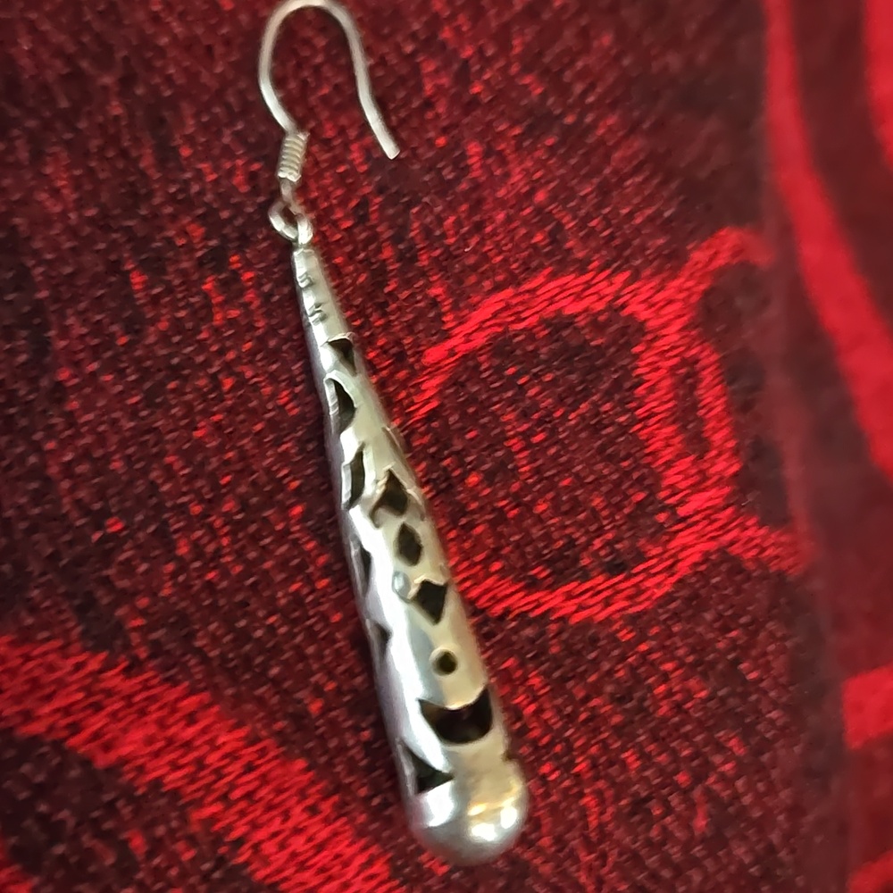 Vintage Mexico Sterling, Glam Shadow Cut, long Drop pierced Earrings - Picture 8 of 8